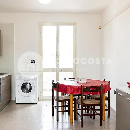 Апартаменты Seaside Flat - *