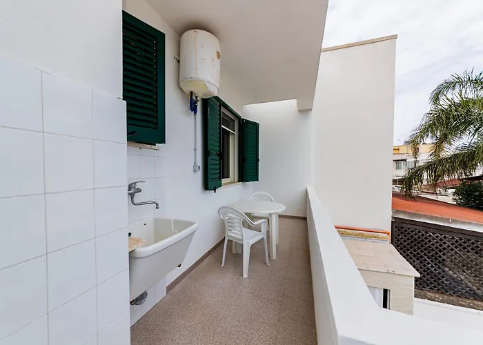Seaside Flat - *